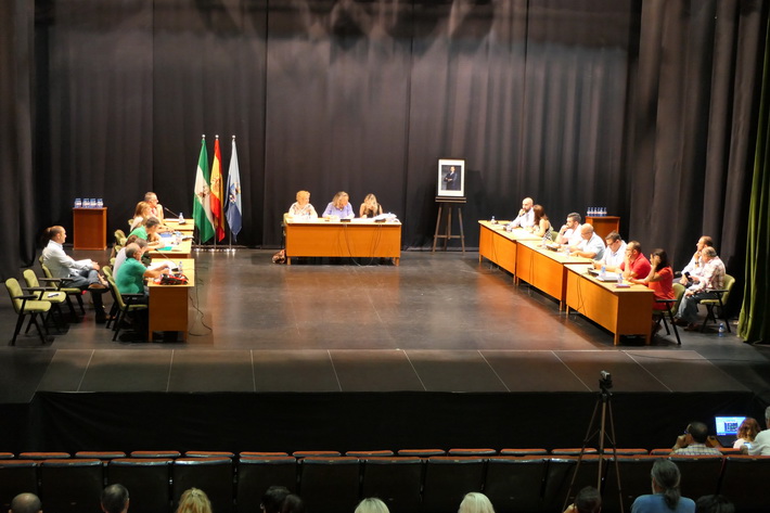 El concejal de ADELANTE critica la ausencia de dos concejales de CA al Pleno de Almuñécar